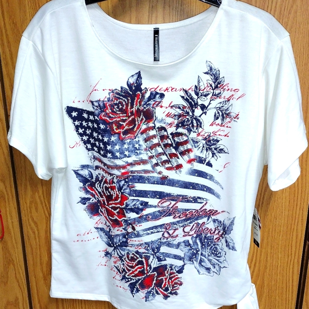 Blcckcror Mc Douglas crop top. Color white. Size p/m.